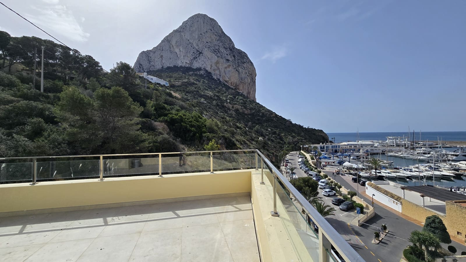 2 bedroom Apartment for sale in Calpe / Calp - € 600,000 (Ref: 9757598)