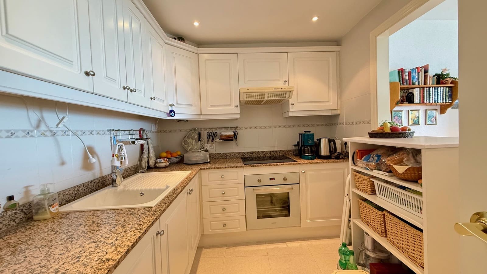 2 bedroom Apartment for sale in Calpe / Calp - € 630,000 (Ref: 9757599)