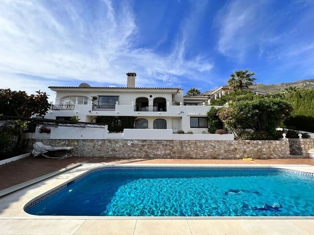 4 sovrum Villa till salu i Mijas pueblo, Mijas med pool garage - 899 000 € (Ref: 8064281)