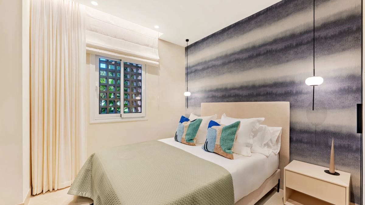 3 bedroom Apartment for sale in New Golden Mile - € 1,825,000 (Ref: 8459509)