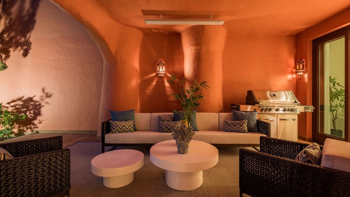 3 bedroom Apartment for sale in New Golden Mile - € 1,825,000 (Ref: 8459509)