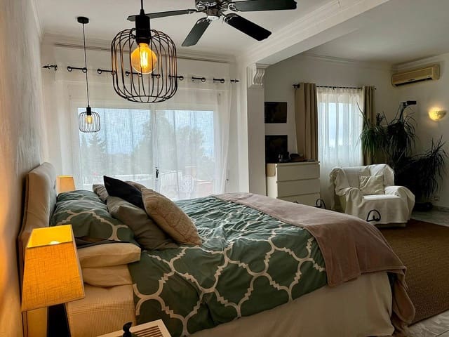 5 slaapkamer Villa te koop in Mijas pueblo, Mijas met zwembad - € 950.000 (Ref: 8641104)