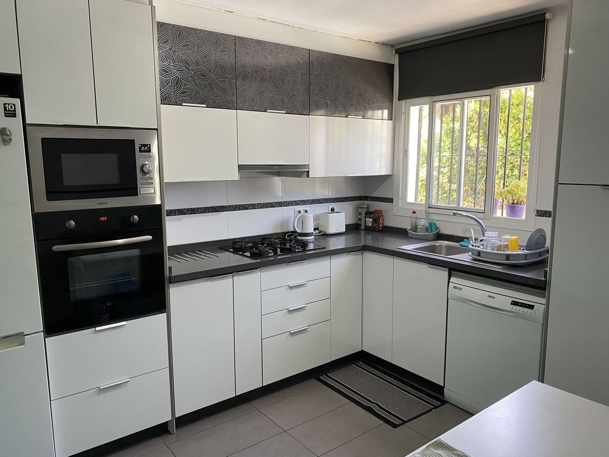 3 soveværelse Byhus til salg i Mijas med swimmingpool - € 355.000 (Ref: 8926150)