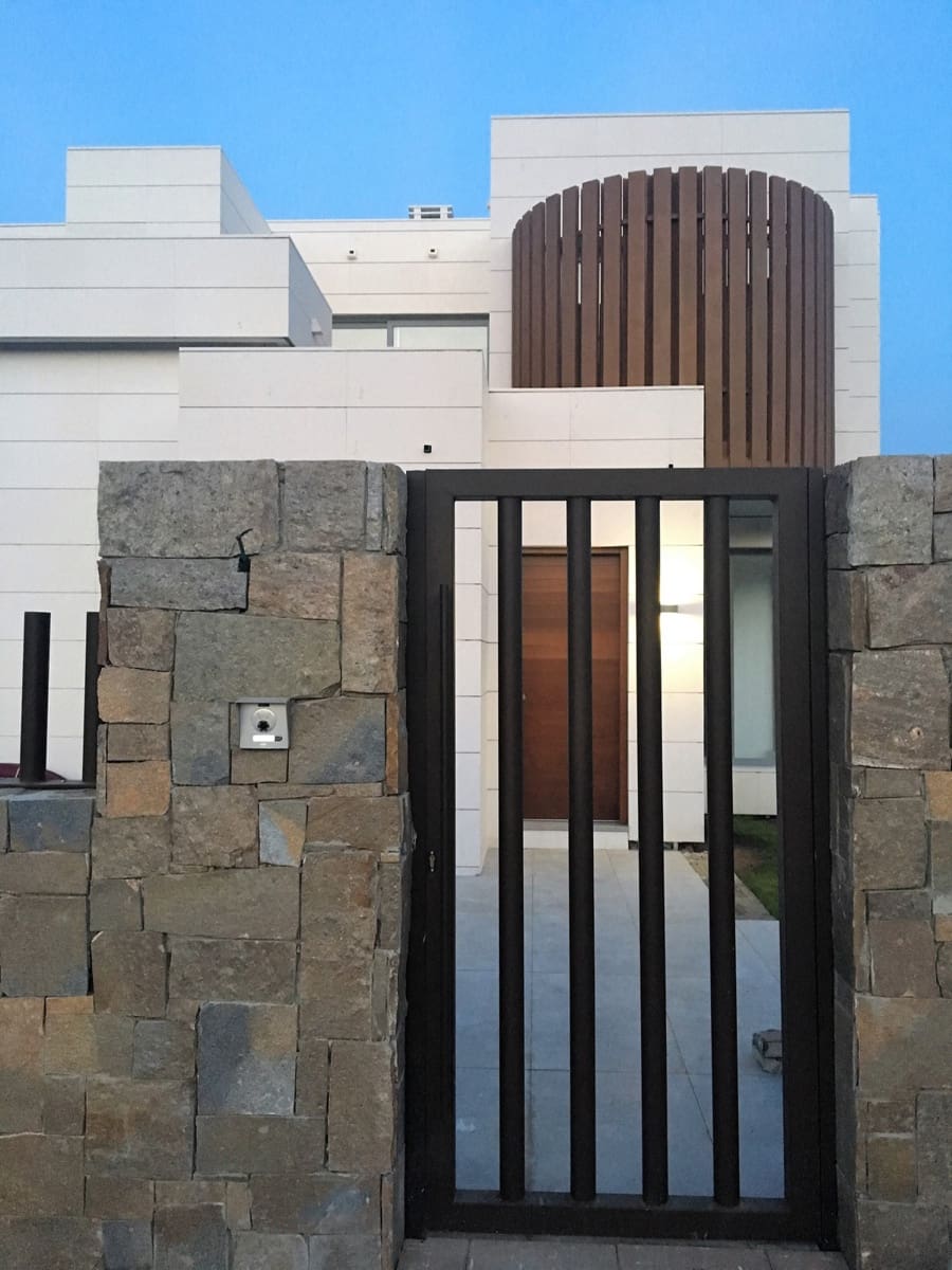 3 sovrum Villa till salu i Mijas Costa med pool - 975 000 € (Ref: 9047377)