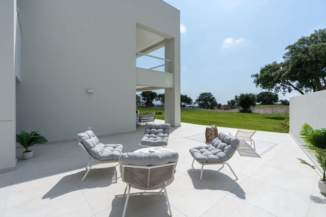 2 slaapkamer Appartement te koop in San Roque - € 405.000 (Ref: 9047428)