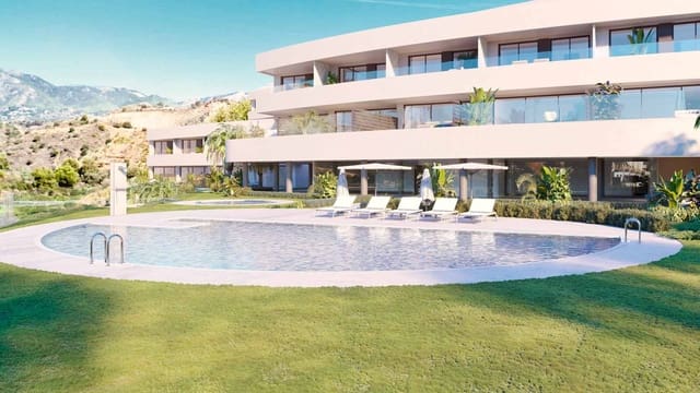 3 soveværelse Semi-Rækkehus til salg i Fuengirola med swimmingpool garage - € 840.000 (Ref: 9047492)
