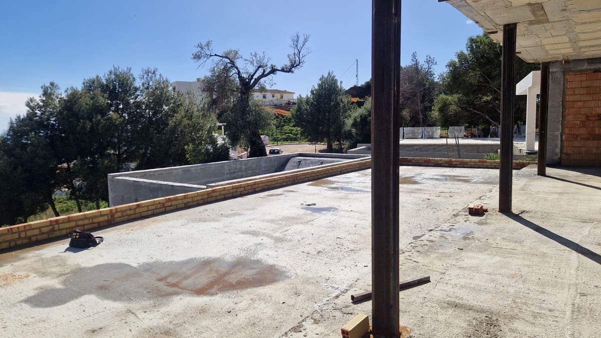 5 bedroom Villa for sale in Mijas Costa with garage - € 1,540,000 (Ref: 9086059)