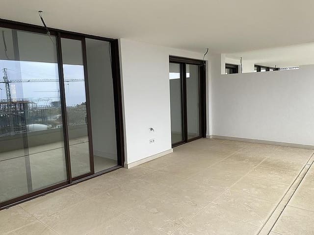 2 makuuhuone Huoneisto myytävänä paikassa Benalmadena Costa, Benalmádena mukana uima-altaan - 595 000 € (Ref: 9102684)
