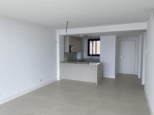 2 makuuhuone Huoneisto myytävänä paikassa Benalmadena Costa, Benalmádena mukana uima-altaan - 595 000 € (Ref: 9102684)