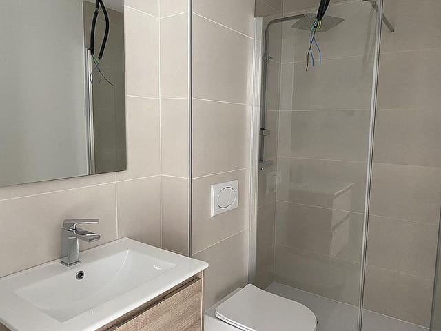 2 makuuhuone Huoneisto myytävänä paikassa Benalmadena Costa, Benalmádena mukana uima-altaan - 595 000 € (Ref: 9102684)