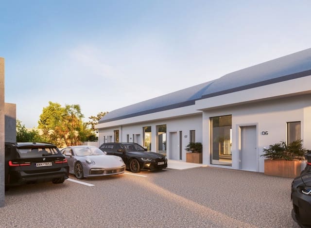 3 soveværelse Semi-Rækkehus til salg i Fuengirola - € 695.000 (Ref: 9105520)