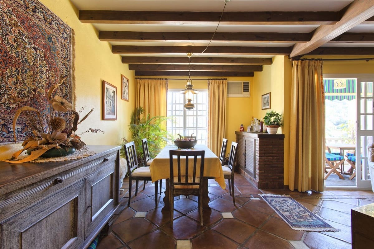 3 sovrum Hus till salu i Benahavis - 375 000 € (Ref: 9184727)