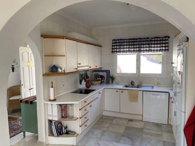 4 sypialnia Willa na sprzedaż w Mijas pueblo, Mijas z basenem garażem - 1 300 000 € (Ref: 9275713)