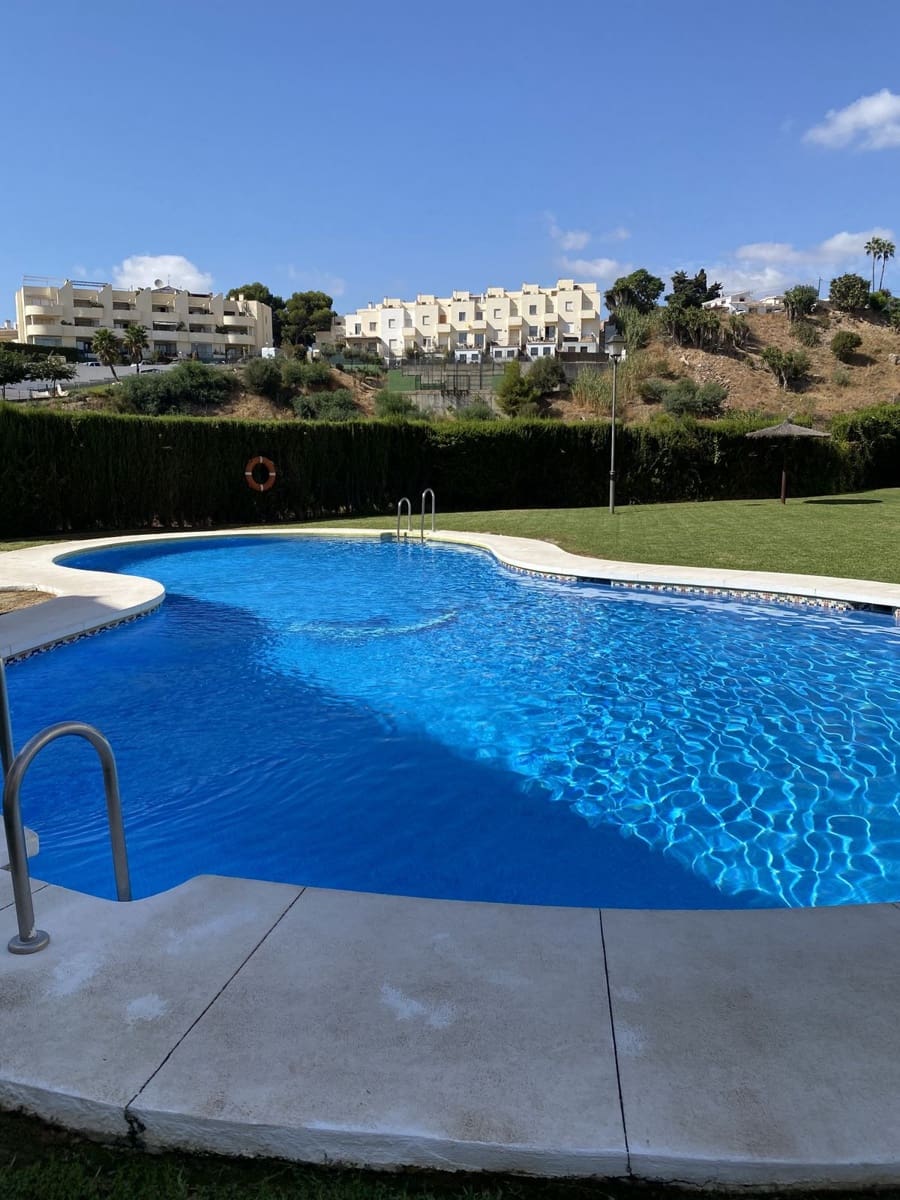 2 soverom Leilighet til salgs i Fuengirola med svømmebasseng - € 395 000 (Ref: 9303033)