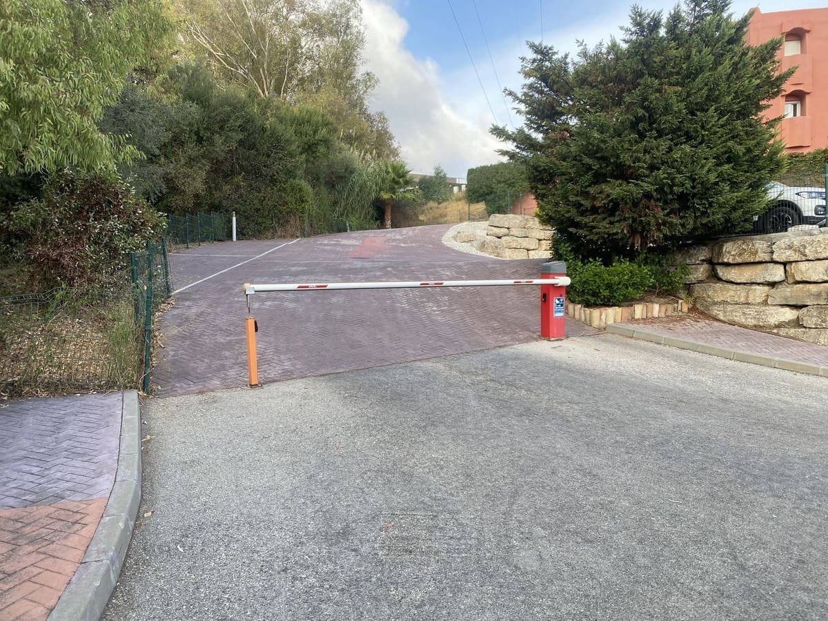 3 bedroom Apartment for sale in Benalmadena with pool - € 595,000 (Ref: 9321427)