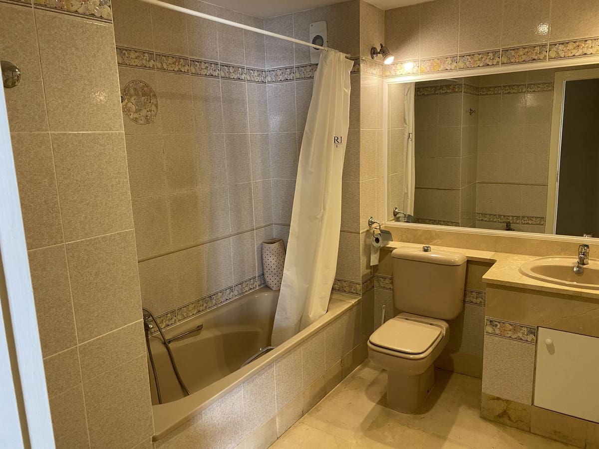 2 bedroom Apartment for sale in Mijas with pool - € 310,000 (Ref: 9395679)