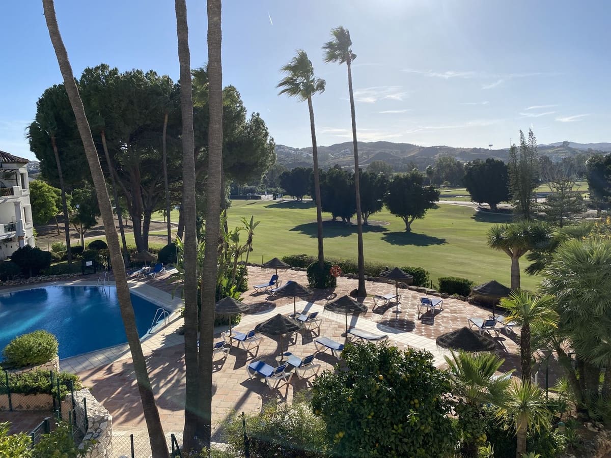 2 bedroom Apartment for sale in Mijas with pool - € 310,000 (Ref: 9395679)