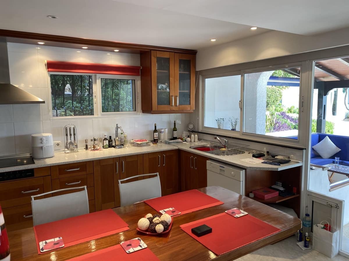 4 quarto Moradia para venda em Mijas com piscina - 985 000 € (Ref: 9400332)