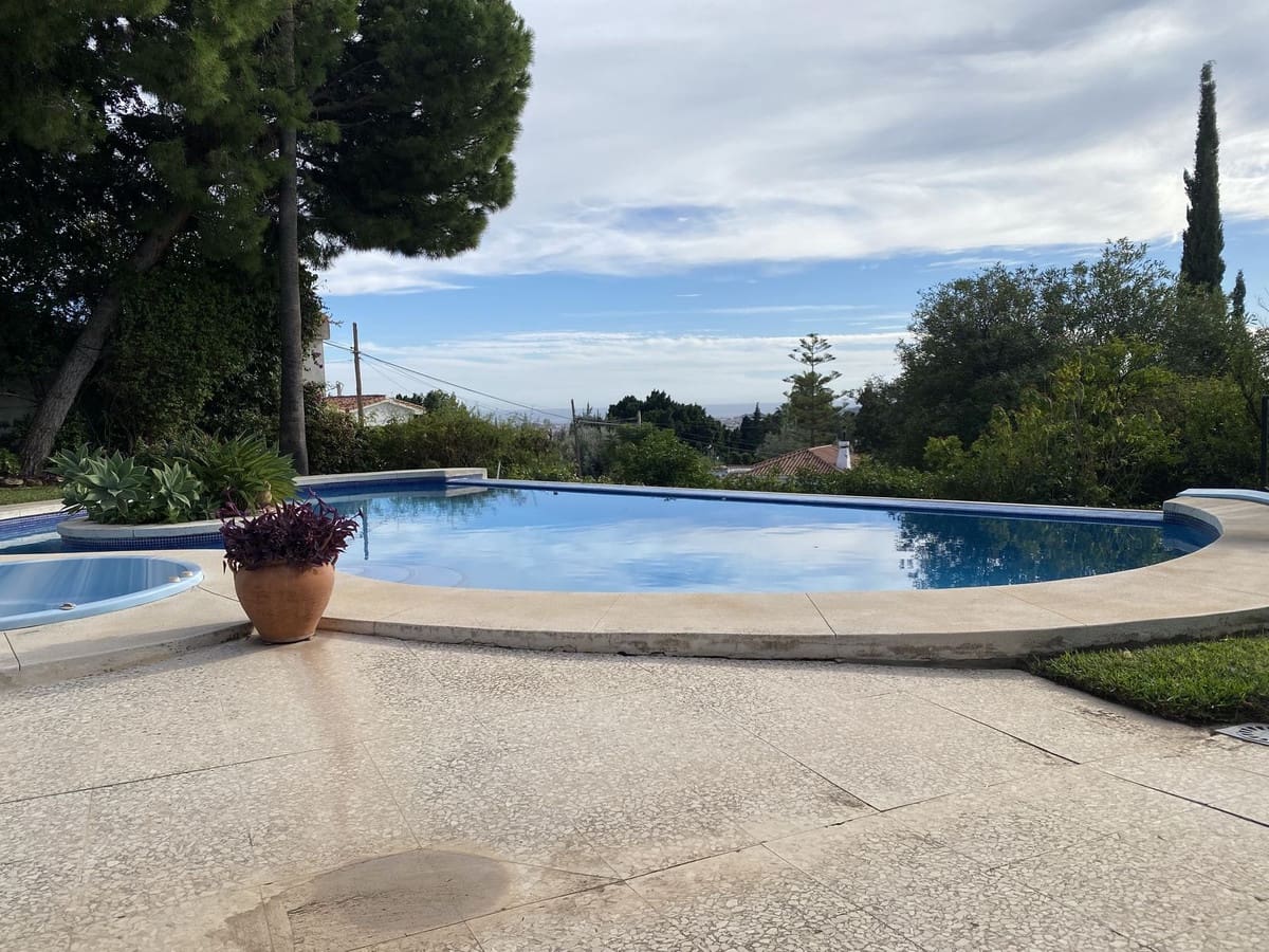 4 quarto Moradia para venda em Mijas com piscina - 985 000 € (Ref: 9400332)