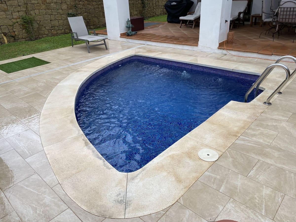 3 soveværelse Villa til salg i Benalmadena med swimmingpool - € 799.000 (Ref: 9573827)