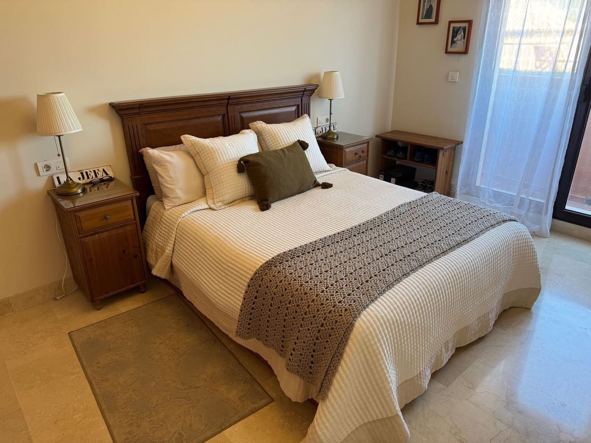 4 slaapkamer Huis te koop in Estepona met garage - € 665.000 (Ref: 9633721)