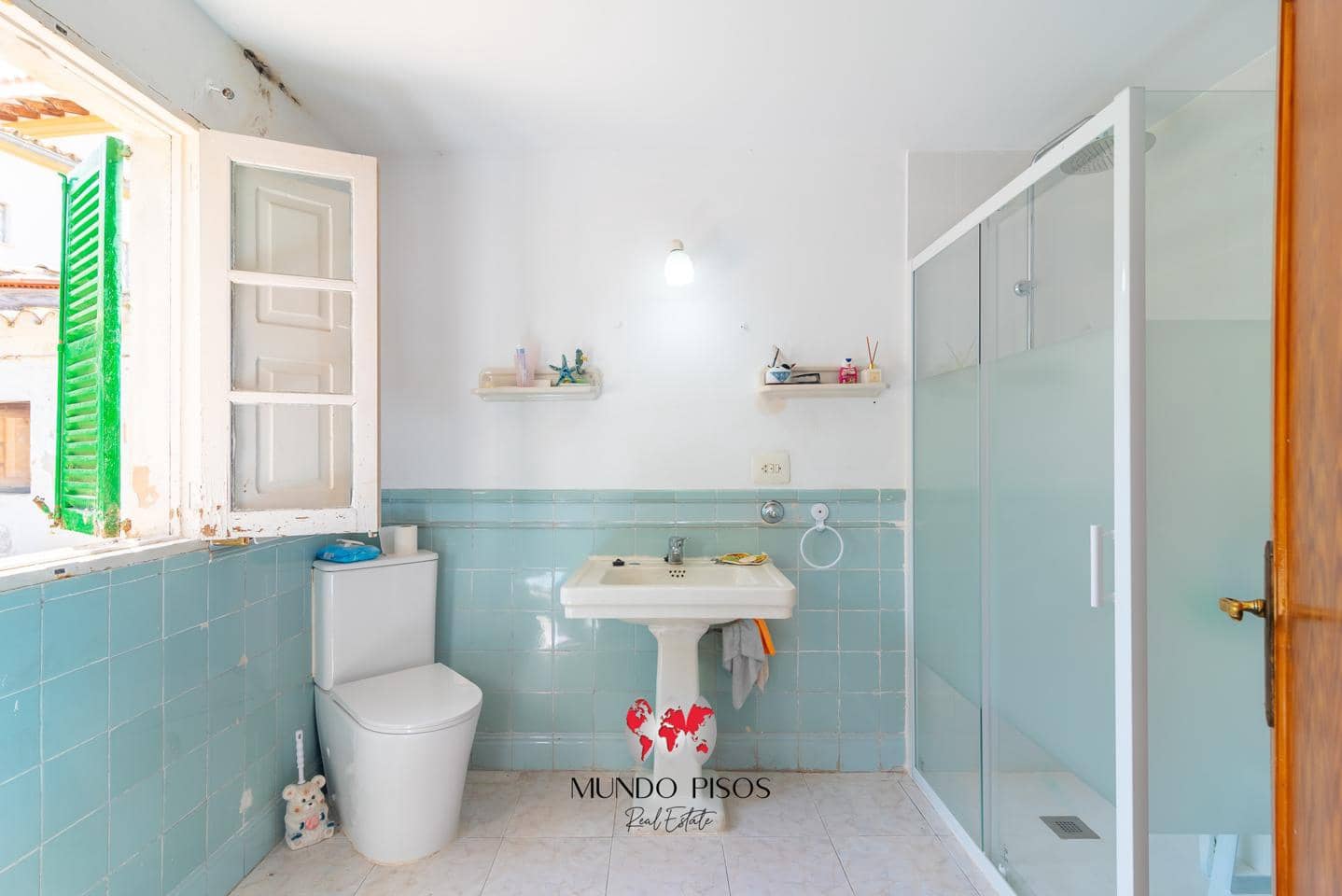 3 bedroom Flat for sale in Palma de Mallorca with garage - € 900,000 (Ref: 10021690)
