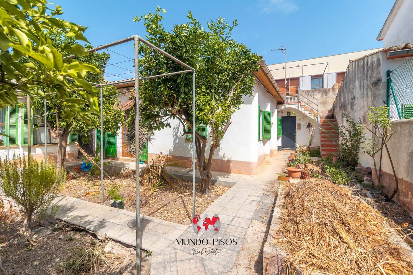 3 bedroom Flat for sale in Palma de Mallorca with garage - € 900,000 (Ref: 10021690)