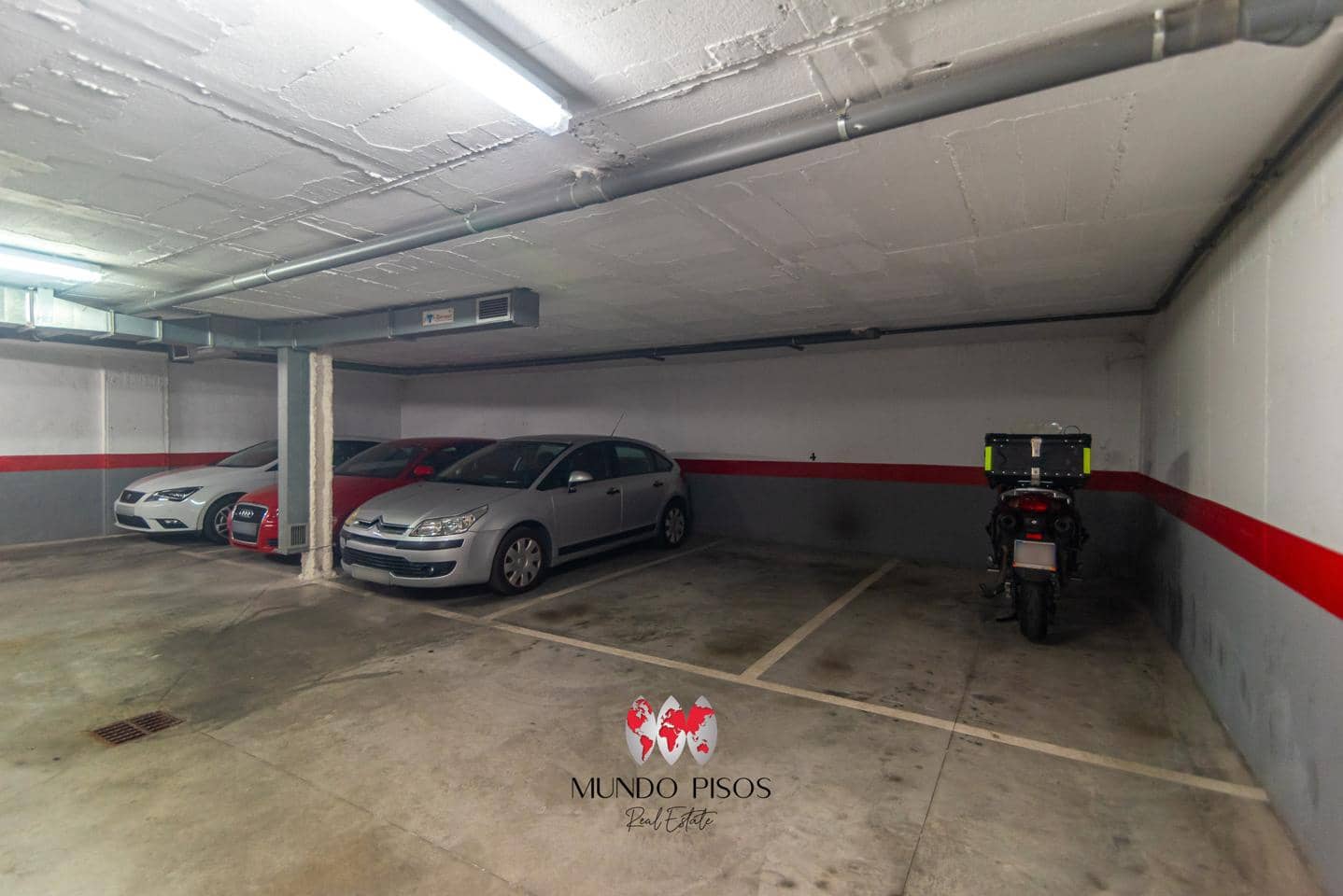 2 slaapkamer Flat te koop in Palma de Mallorca met garage - € 379.000 (Ref: 10021691)
