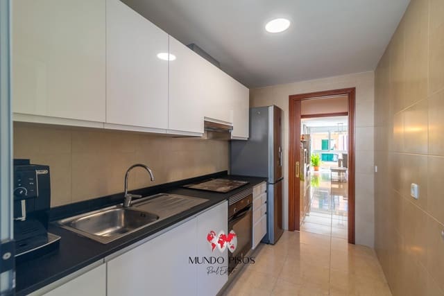 2 slaapkamer Flat te koop in Plaça de Toros, Palma de Mallorca met garage - € 379.000 (Ref: 10021691)