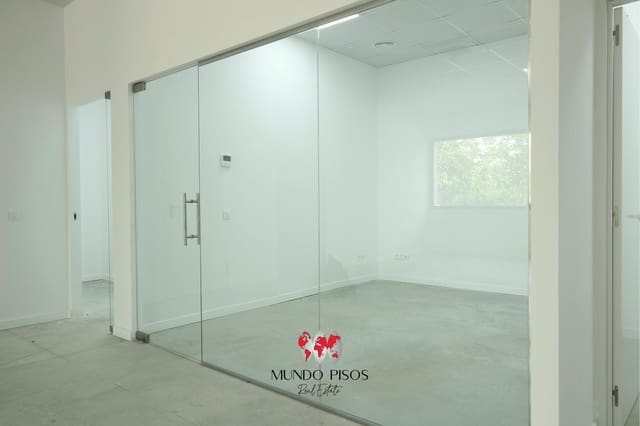 5 soverom Bedrift til salgs i Son Gual, Palma de Mallorca med garasje - € 210 000 (Ref: 10081743)