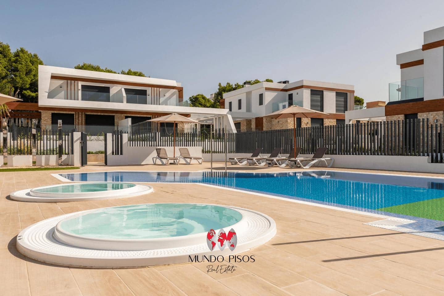 3 Zimmer Villa zu verkaufen in Cala Ratjada mit Pool Garage - 1.084.000 € (Ref: 10117470)