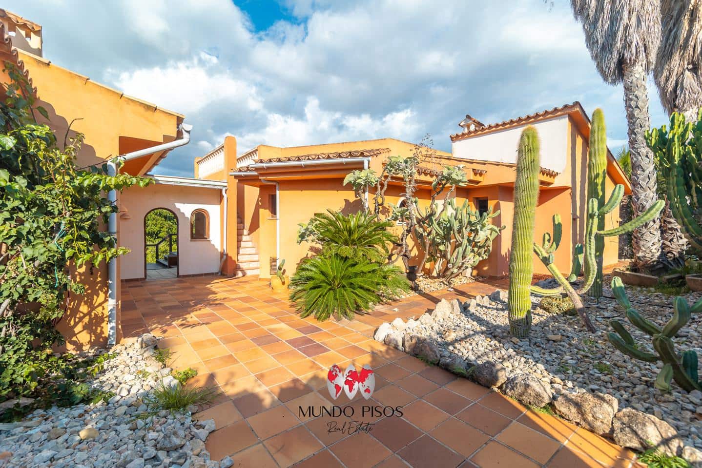 5 sovrum Villa till salu i Santa Ponsa med pool garage - 1 700 000 € (Ref: 10170160)