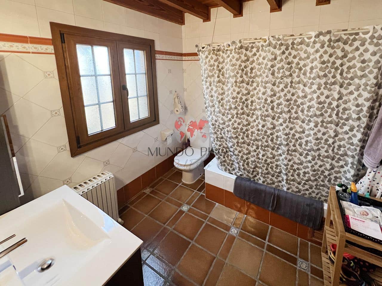 4 soveværelse Villa til salg i Lloseta med garage - € 460.000 (Ref: 7687505)