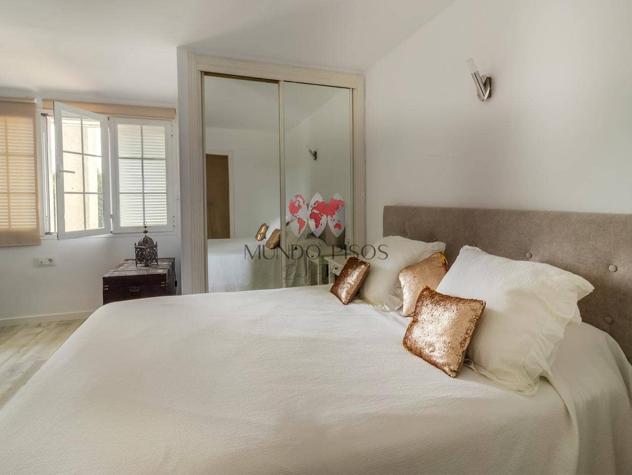 4 soveværelse Villa til salg i Palma de Mallorca med garage - € 645.000 (Ref: 7734822)