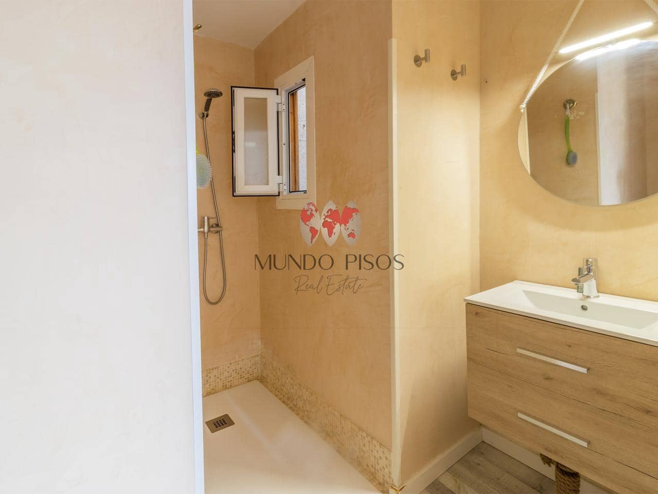 4 soveværelse Villa til salg i Palma de Mallorca med garage - € 645.000 (Ref: 7734822)