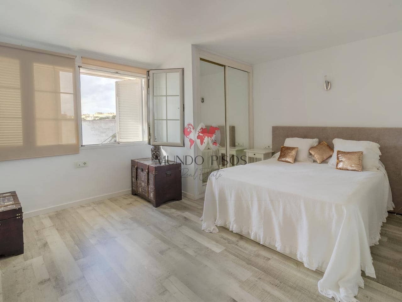 4 soveværelse Villa til salg i Palma de Mallorca med garage - € 645.000 (Ref: 7734822)