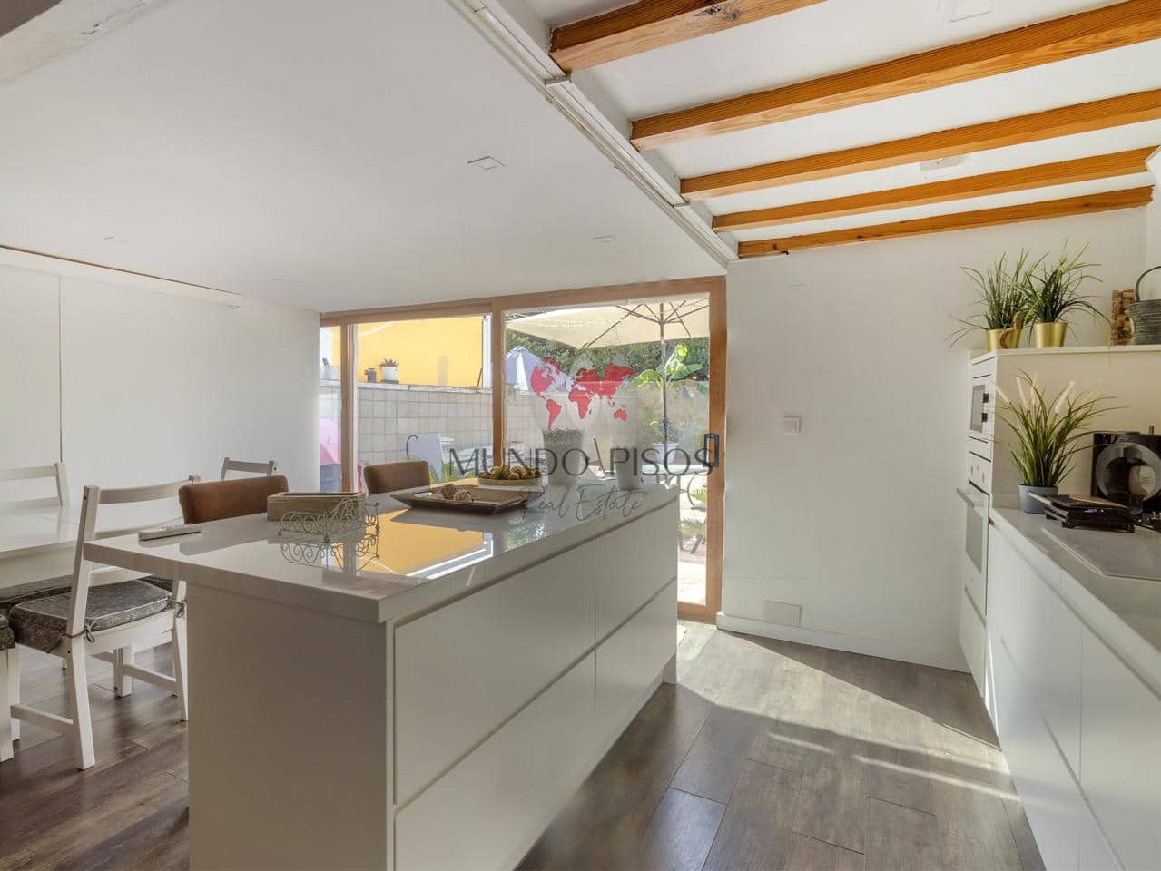 4 soveværelse Villa til salg i Palma de Mallorca med garage - € 699.000 (Ref: 7734822)