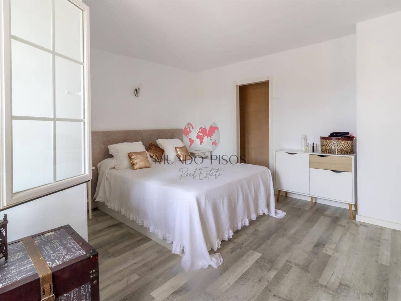 4 soveværelse Villa til salg i Palma de Mallorca med garage - € 699.000 (Ref: 7734822)