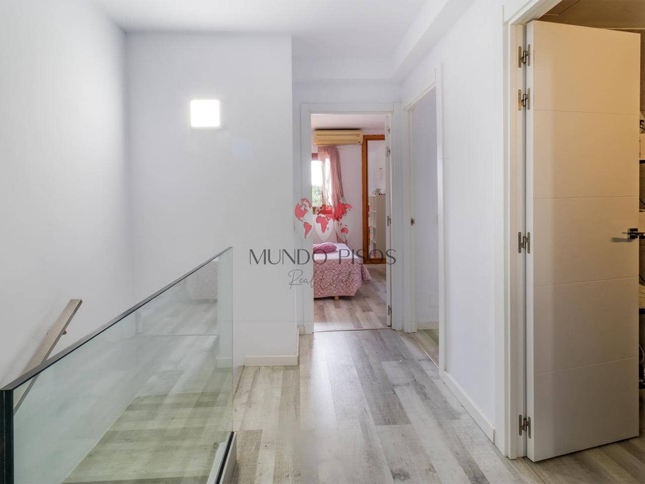 4 soveværelse Villa til salg i Palma de Mallorca med garage - € 699.000 (Ref: 7734822)