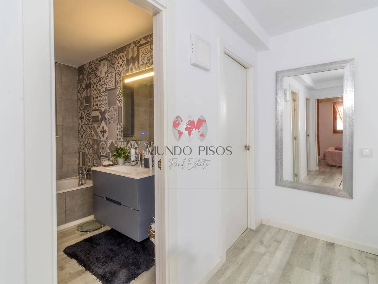 4 soveværelse Villa til salg i Palma de Mallorca med garage - € 699.000 (Ref: 7734822)
