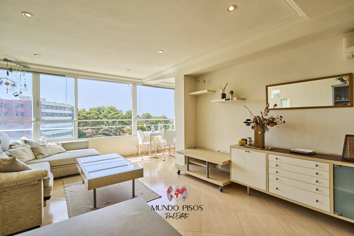 2 bedroom Flat for sale in Portals Nous with garage - € 395,000 (Ref: 8032296)