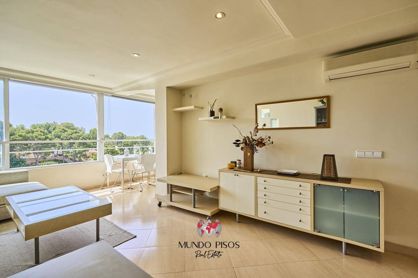 2 bedroom Flat for sale in Portals Nous with garage - € 395,000 (Ref: 8032296)