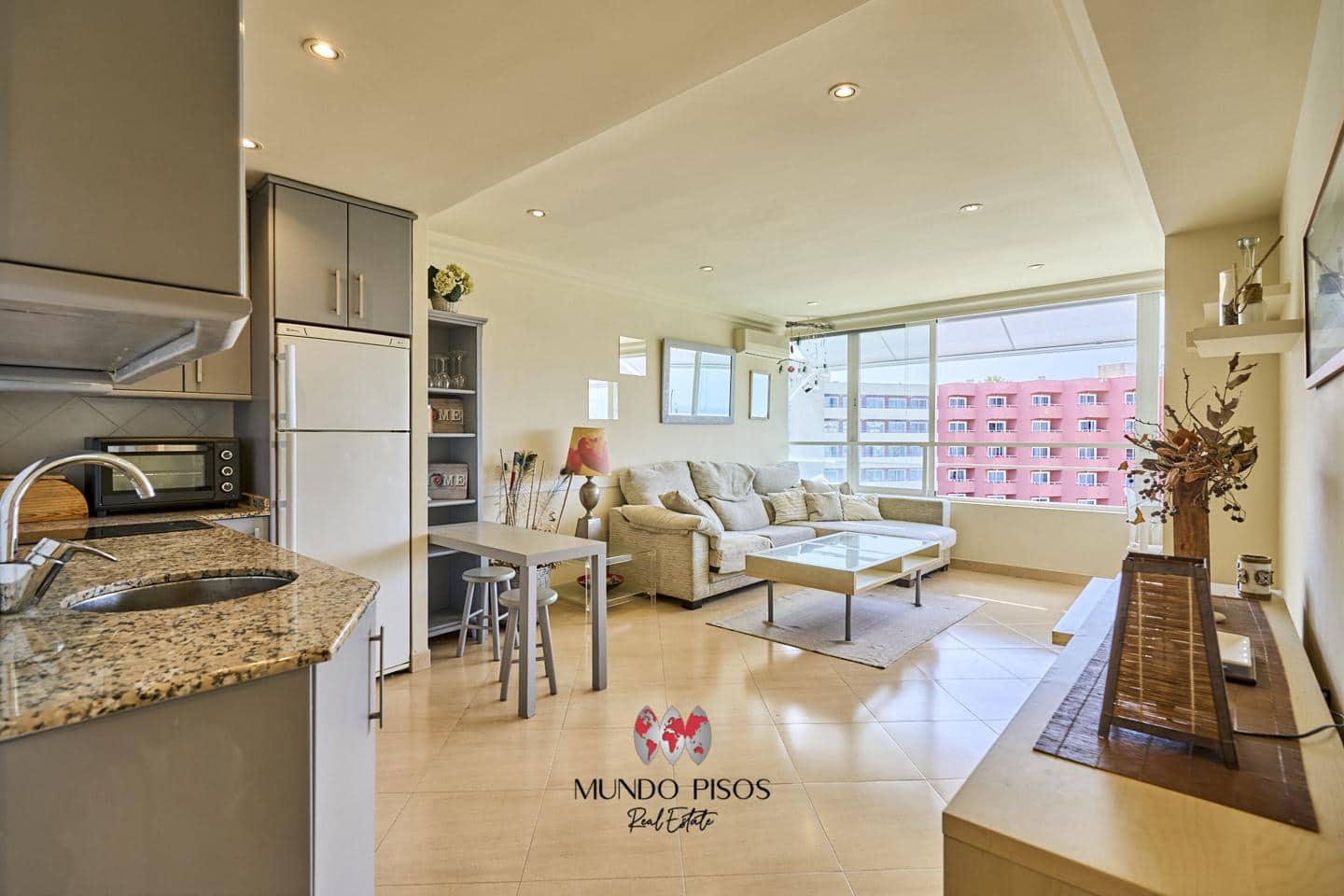 2 bedroom Flat for sale in Portals Nous with garage - € 395,000 (Ref: 8032296)