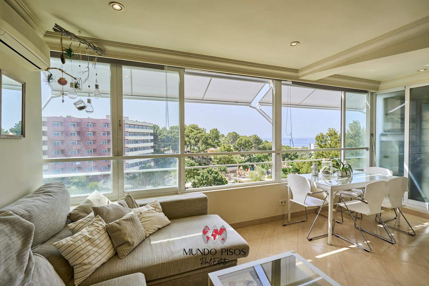 2 bedroom Flat for sale in Portals Nous with garage - € 395,000 (Ref: 8032296)