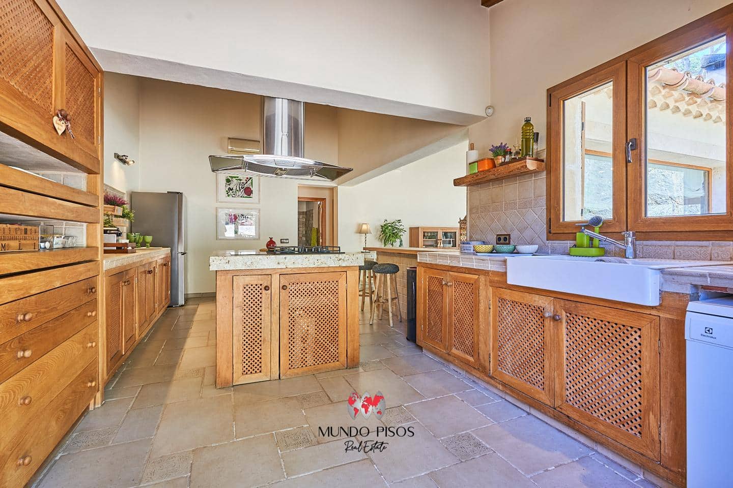 4 soveværelse Villa til salg i Calvia med swimmingpool garage - € 2.250.000 (Ref: 8171717)