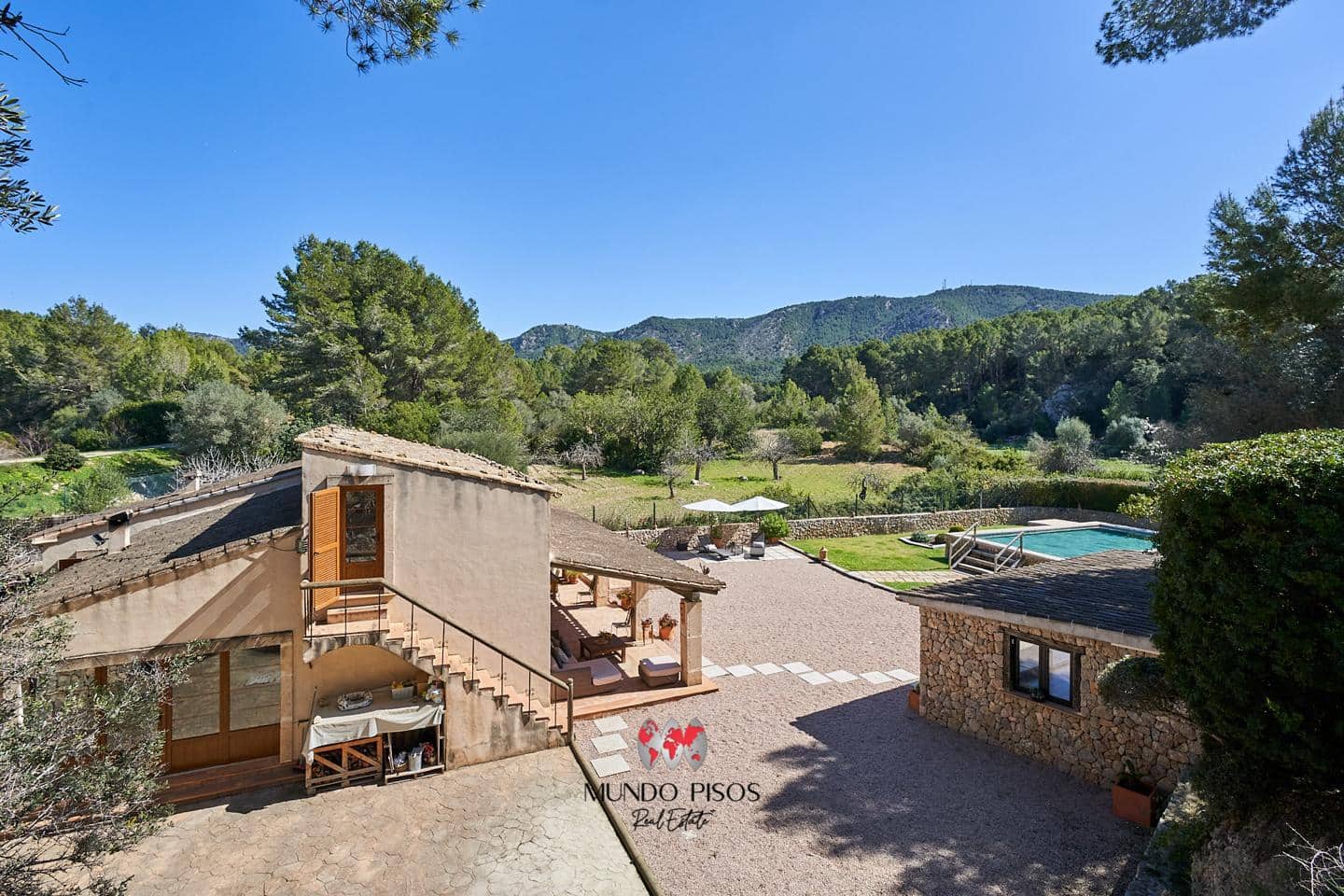 4 soveværelse Villa til salg i Calvia med swimmingpool garage - € 2.250.000 (Ref: 8171717)