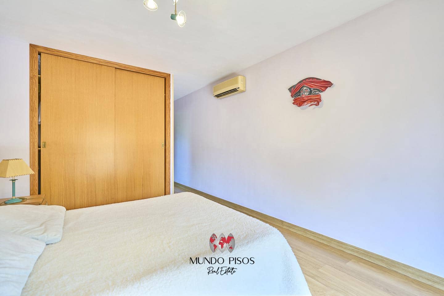 5 bedroom Villa for sale in Palma de Mallorca with garage - € 790,000 (Ref: 8482454)