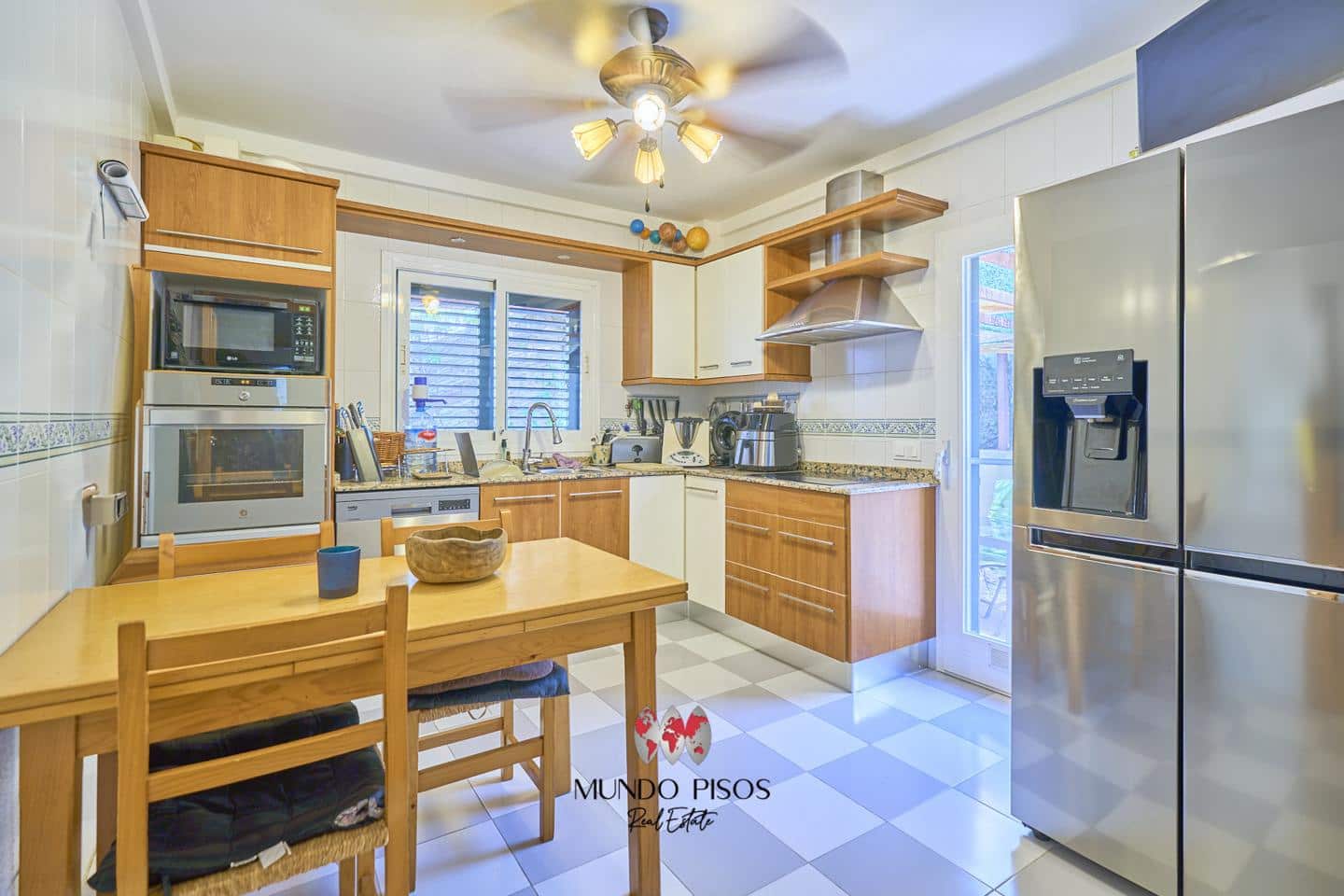 5 bedroom Villa for sale in Palma de Mallorca with garage - € 790,000 (Ref: 8482454)