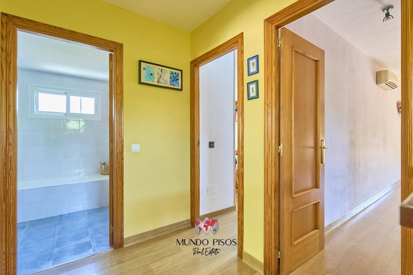 5 bedroom Villa for sale in Palma de Mallorca with garage - € 790,000 (Ref: 8482454)