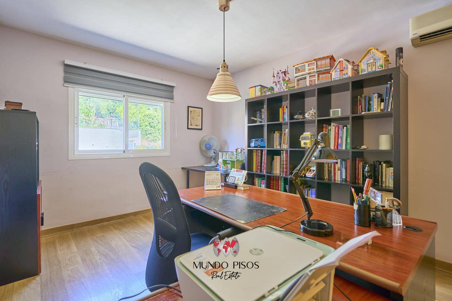 5 bedroom Villa for sale in Palma de Mallorca with garage - € 790,000 (Ref: 8482454)